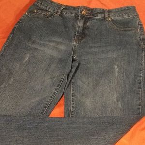 Spirited pre distressed jeans, gently used